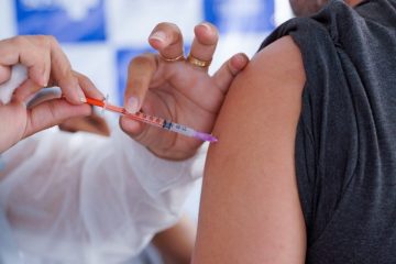 Saúde alerta população para a vacina contra Covid-19